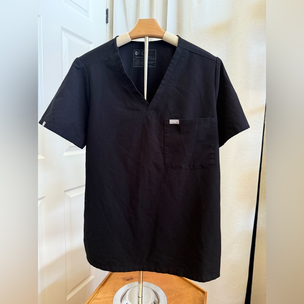 Figs Catarina One-Pocket Scrub Top Technical Collection black L
